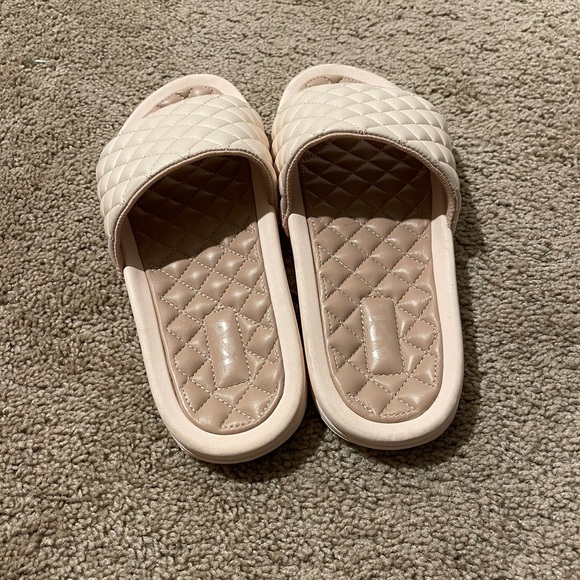 APL Lusso Slide - Picture 3 of 5